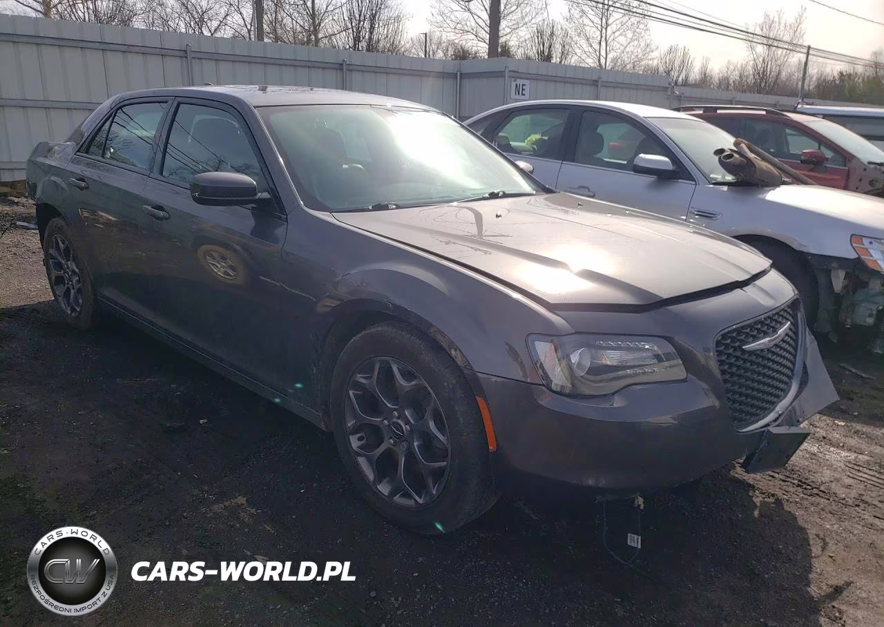 2015 Chrysler 300 S VIN:2C3CCAGG1FH899456 - 4