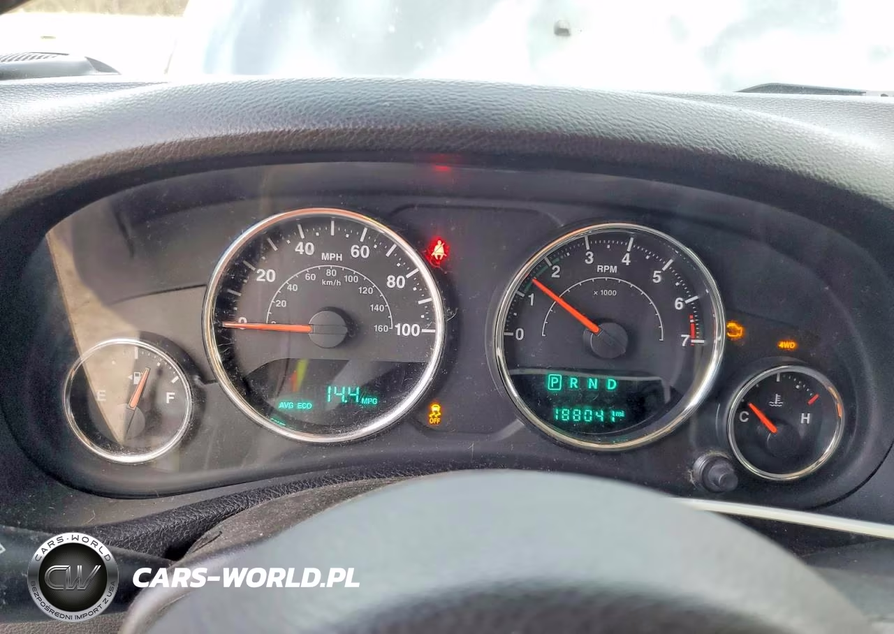 2016 Jeep Wrangler Unlimited Sport VIN:1C4BJWDGXGL209173 - 9