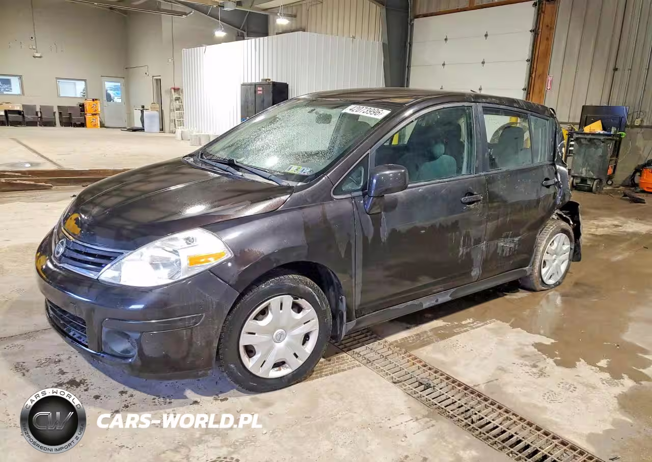 2011 Nissan Versa 1.8 S