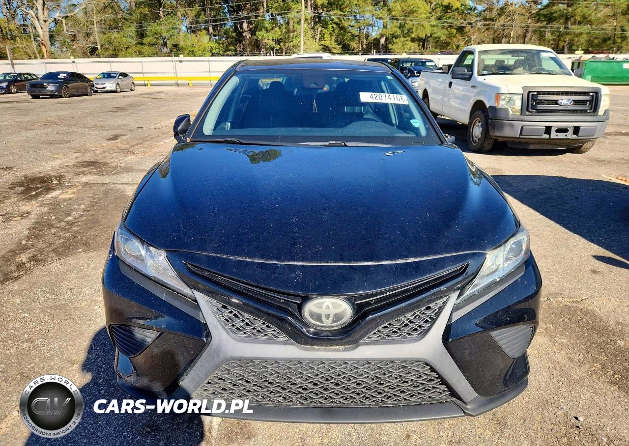 2018 Toyota Camry Se VIN:4T1B11HK7JU561884 - 5