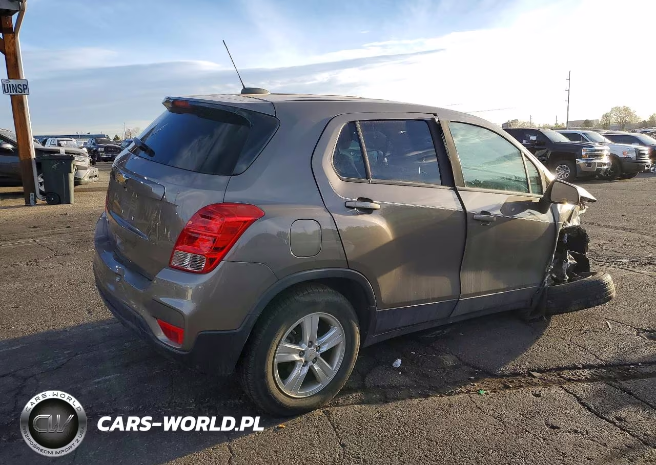2020 Chevrolet Trax Ls VIN:KL7CJNSB5LB345195 - 3