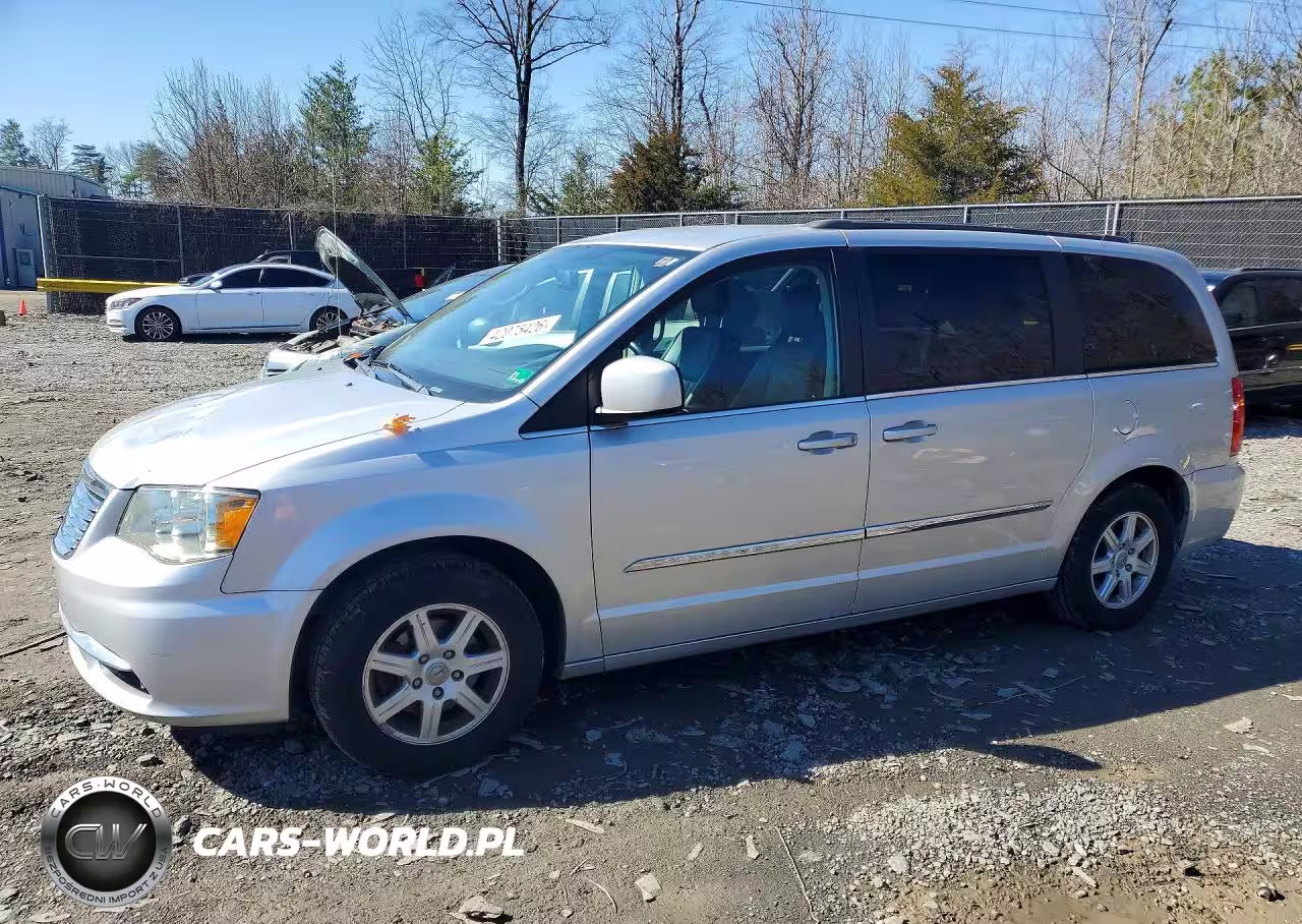 2012 Chrysler Town & Country Touring