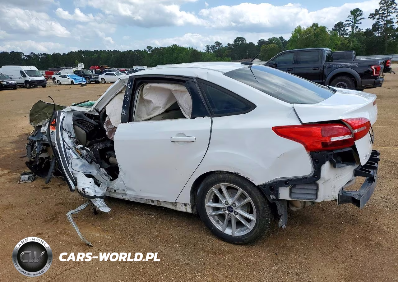 2017 Ford Focus VIN:1FADP3F28HL253784 - 2