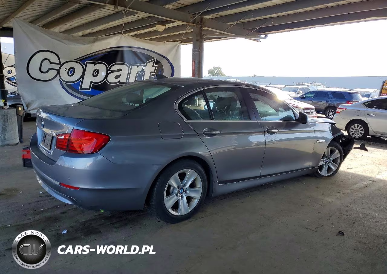 2013 BMW 528 Xi VIN:WBAXH5C56DD111952 - 3