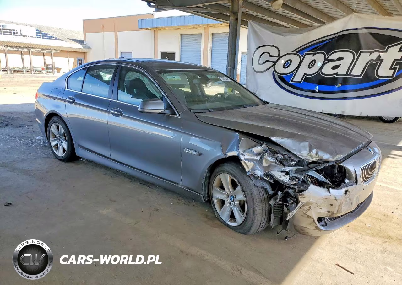 2013 BMW 528 Xi VIN:WBAXH5C56DD111952 - 4