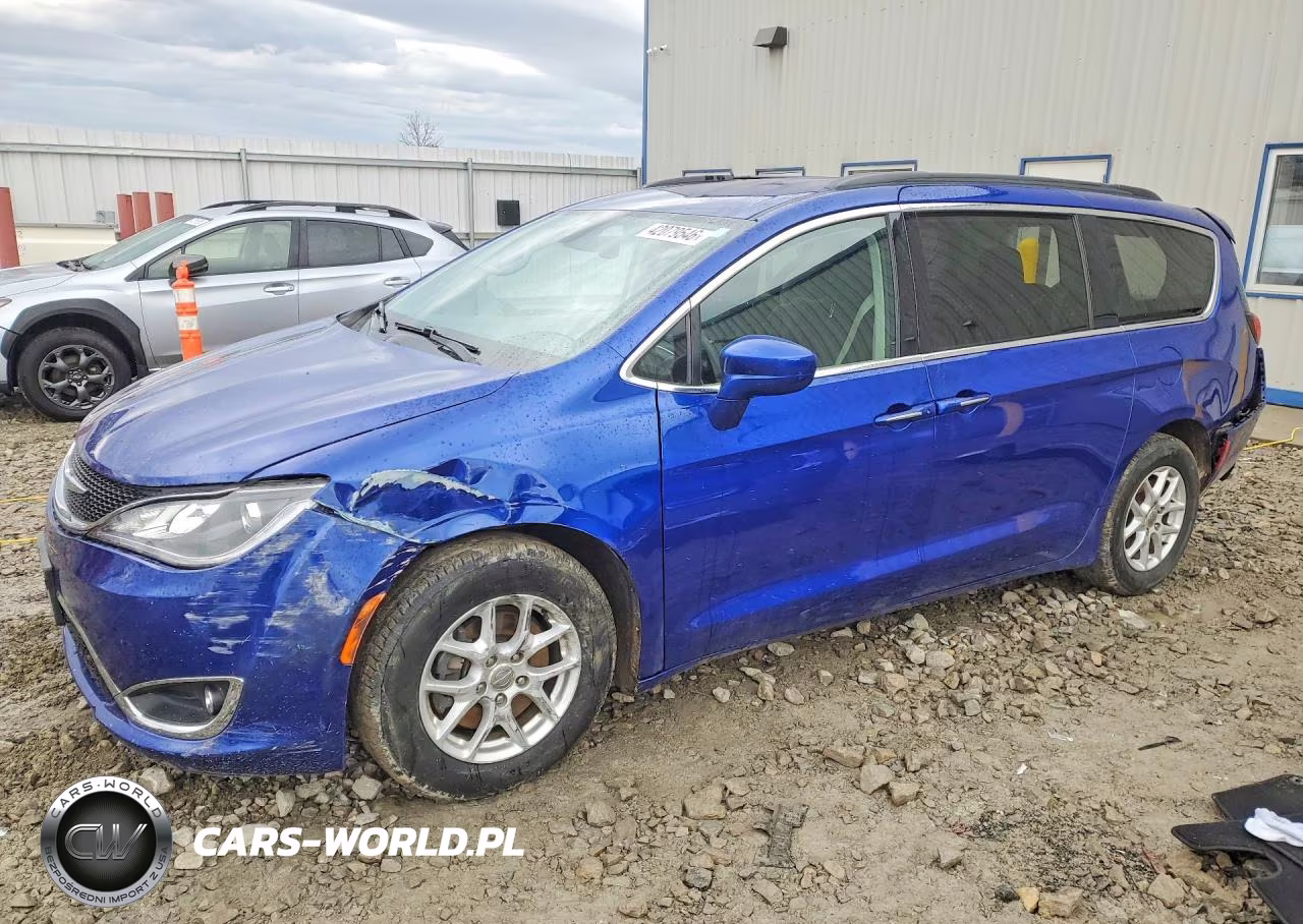 2020 Chrysler Pacifica Touring VIN:2C4RC1FG6LR103443 - 1