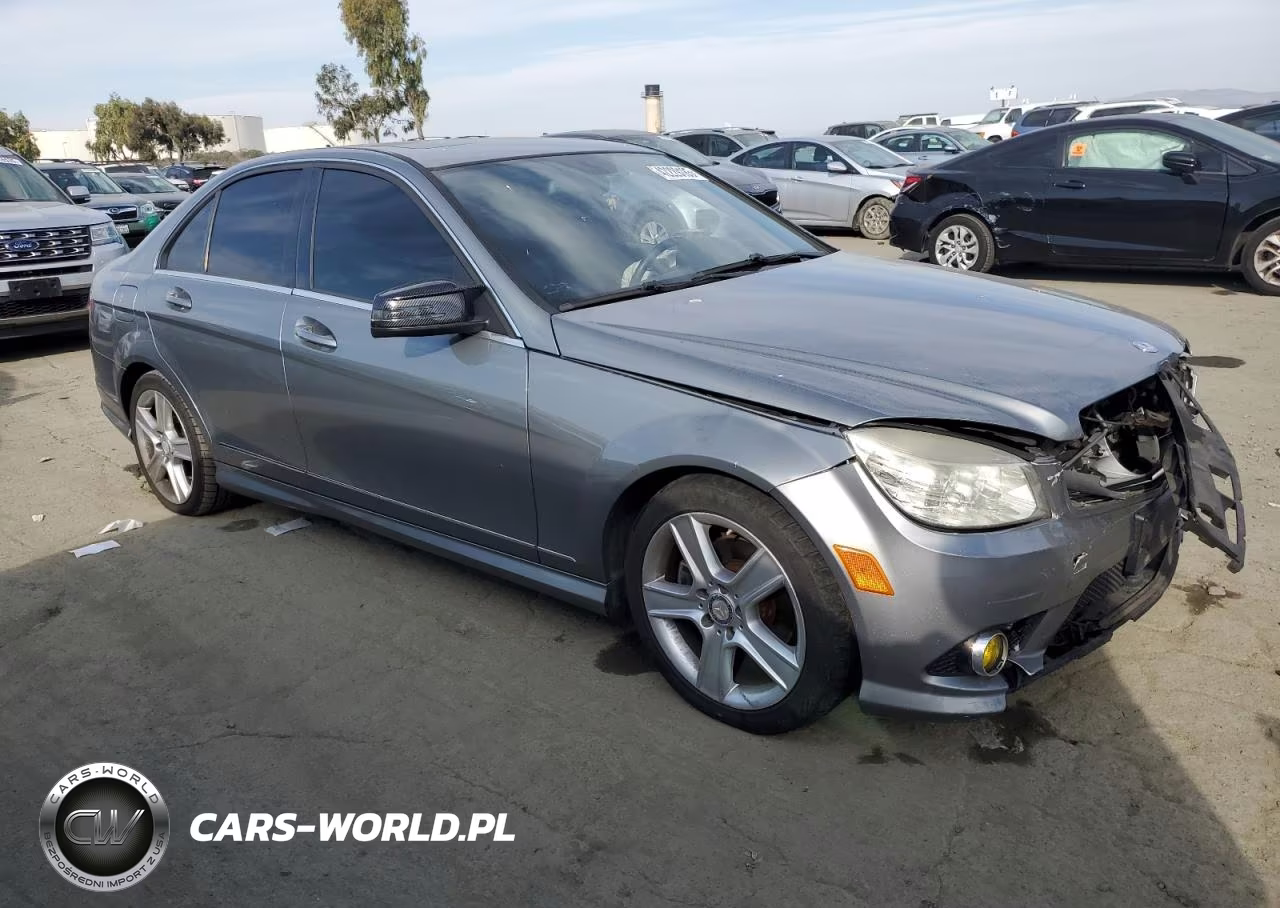 2010 Mercedes-Benz C 300 VIN:WDDGF5EB3AF440593 - 4