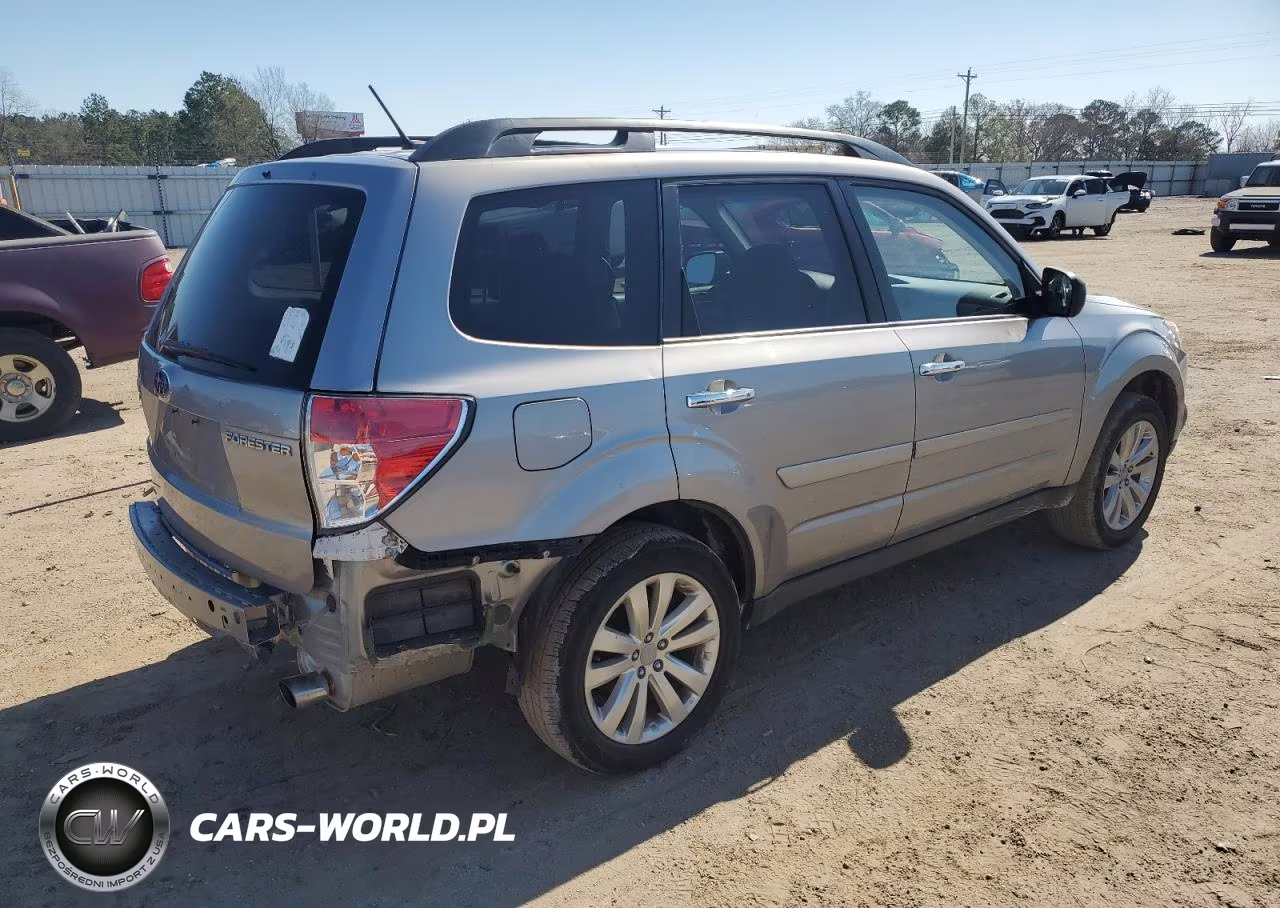 2011 Subaru Forester Limited VIN:JF2SHAEC6BH753757 - 3