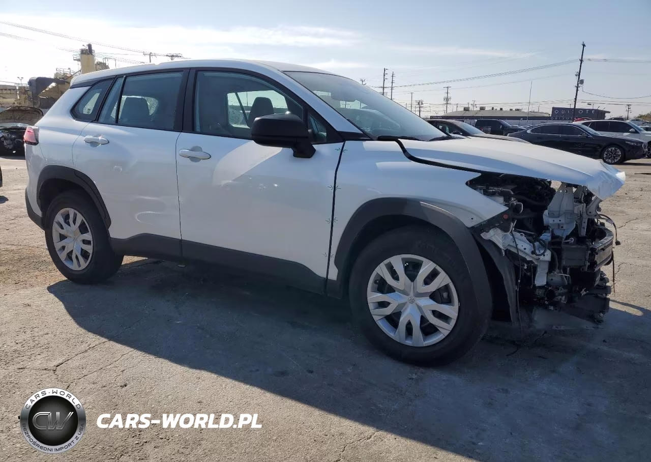 2023 Toyota Corolla Cross L VIN:7MUAAAAG7PV058025 - 4