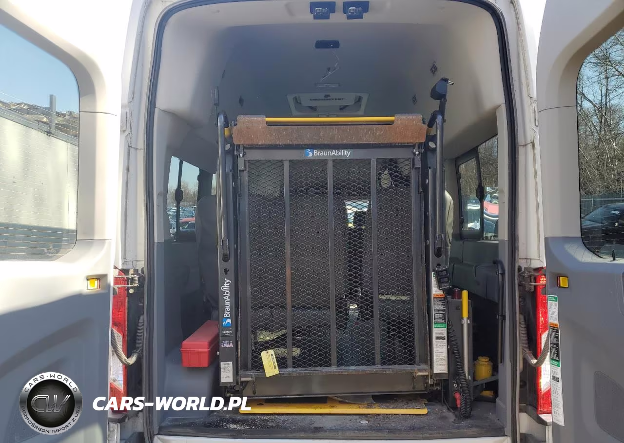 2019 Ford Transit Van VIN:1FDVU4XG8KKA49633 - 10