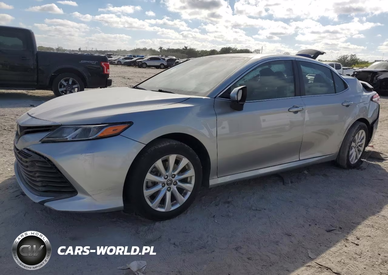 2018 Toyota Camry L – zdjęcie 1 z 12