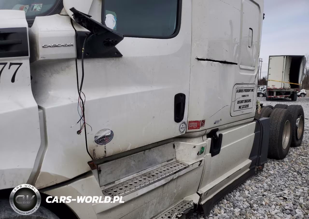 2020 Freightliner Cascadia 126 Semi Truck VIN:3AKJHHDRXLSLR0688 - 9