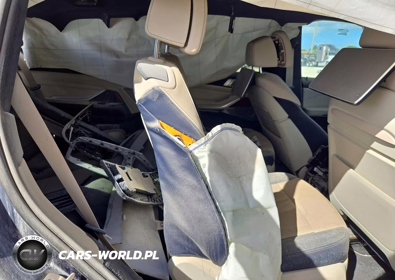 2022 BMW X7 Alpina Xb7 VIN:5UXCX6C19N9K25793 - 11