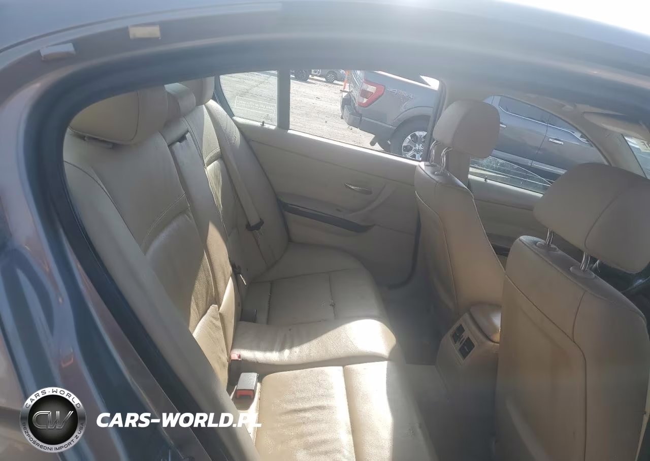 2011 BMW 328 Xi VIN:WBAPK7C54BF196207 - 10