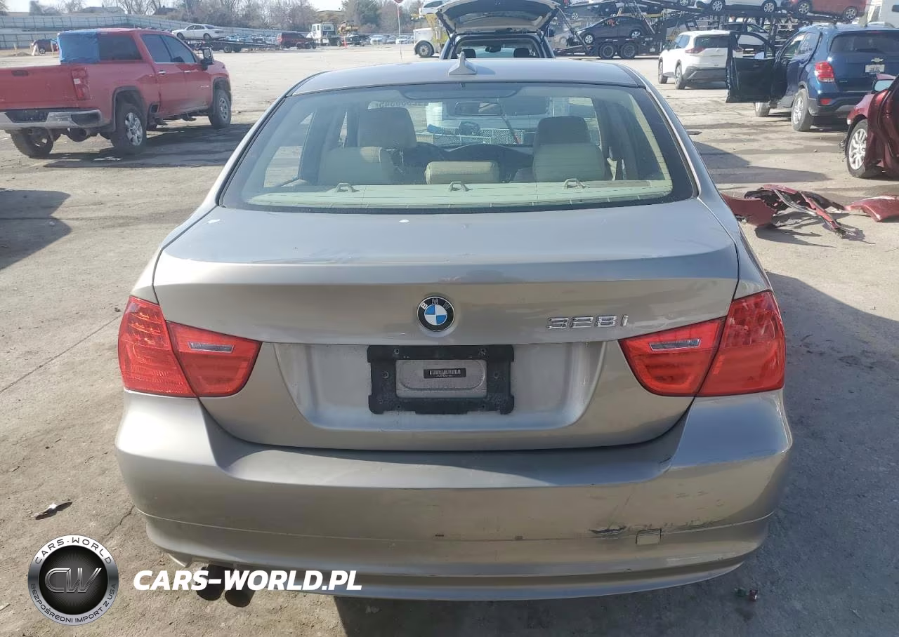 2011 BMW 328 Xi VIN:WBAPK7C54BF196207 - 6
