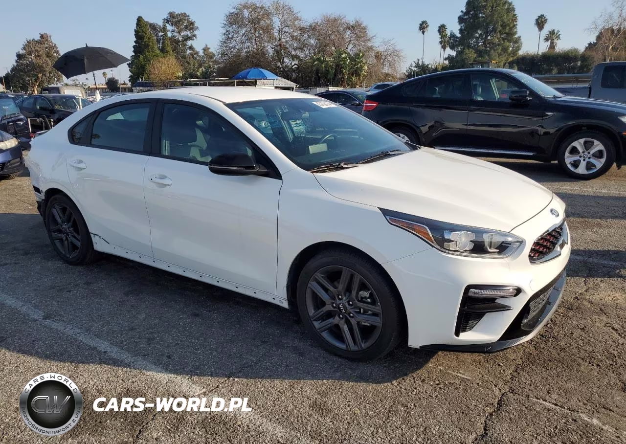 2021 Kia Forte Gt Line VIN:3KPF34AD2ME392731 - 4