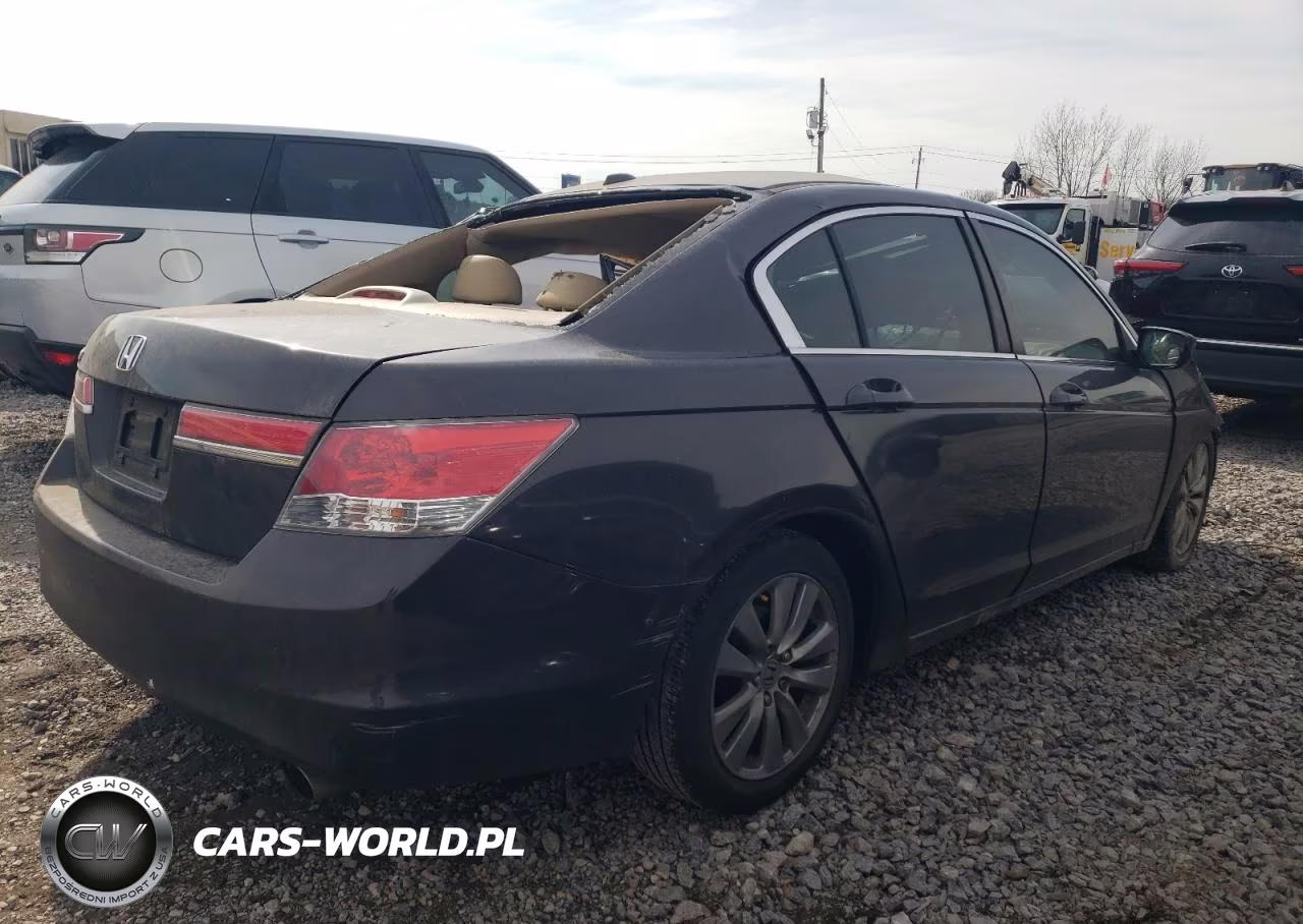 2011 Honda Accord Exl VIN:1HGCP2F8XBA033670 - 3