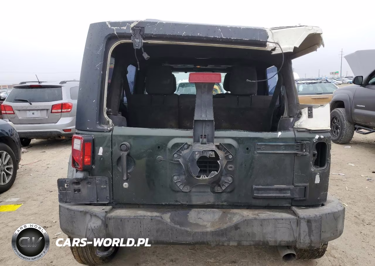 2011 Jeep Wrangler Unlimited Sport VIN:1J4BA3H19BL520746 - 6