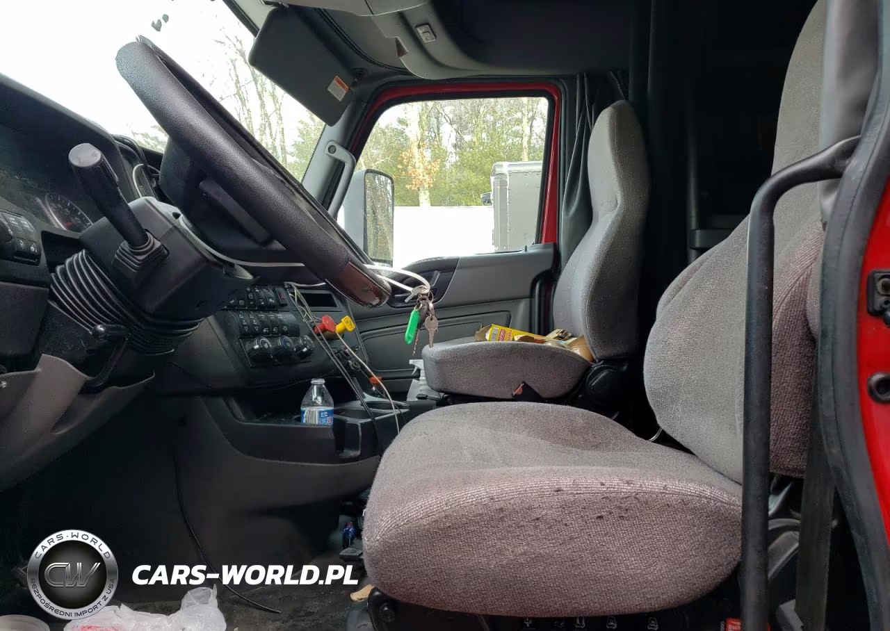 2018 International Lt625 VIN:3HSDZAPR9JN097796 - 7