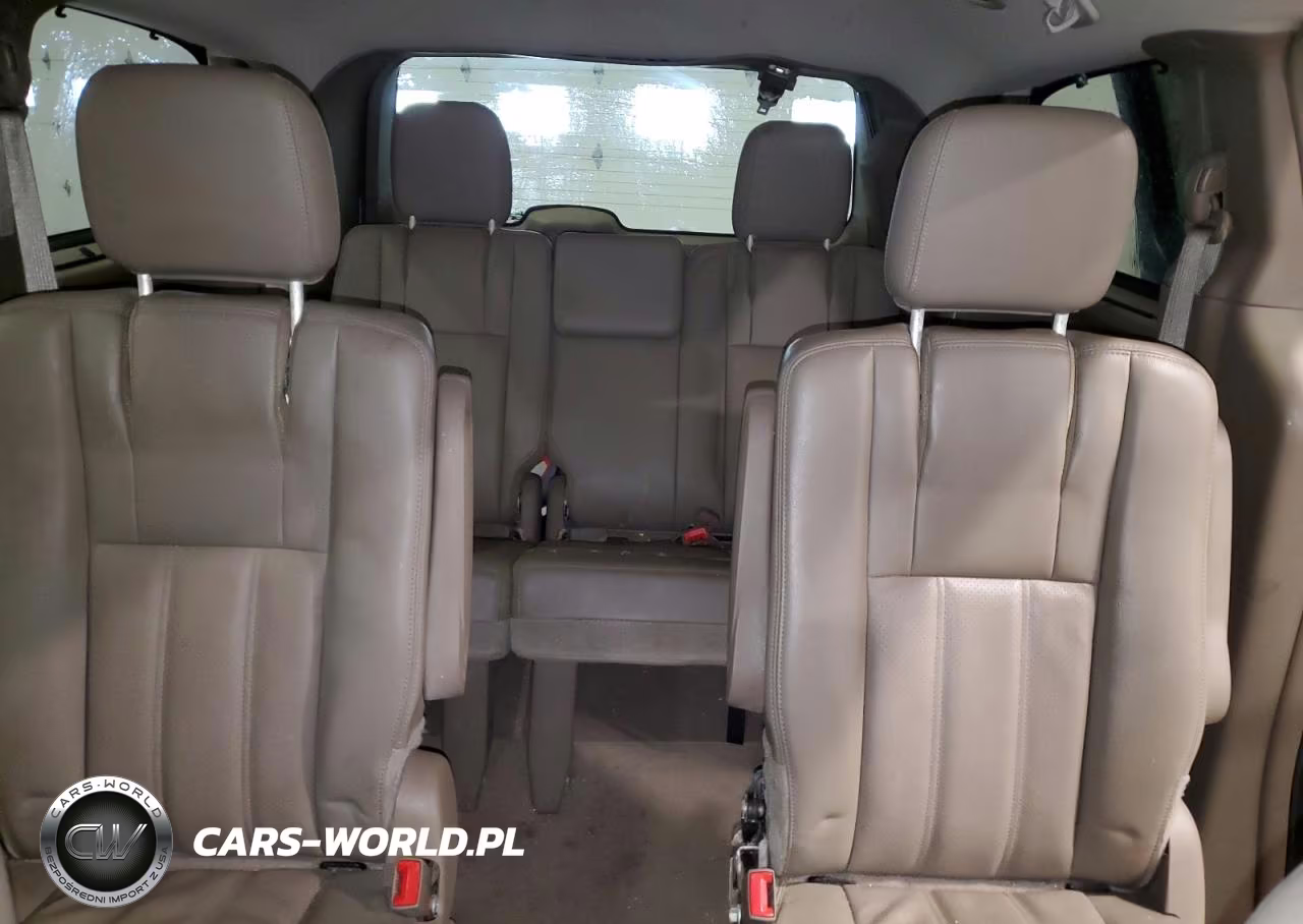 2013 Chrysler Town & Country Touring L VIN:2C4RC1CG3DR625386 - 10