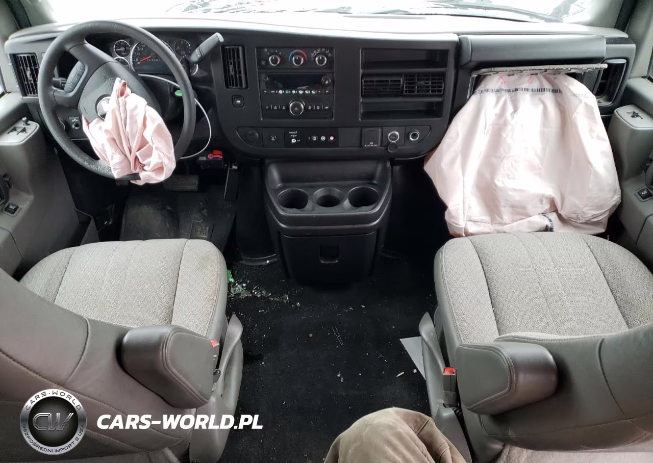 2017 Chevrolet Express VIN:1GAZGMFG9H1189485 - 8