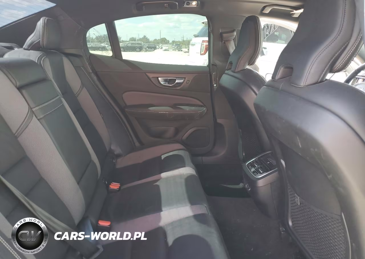 2020 Volvo S60 T5 R-Design VIN:7JR102FM5LG049170 - 10