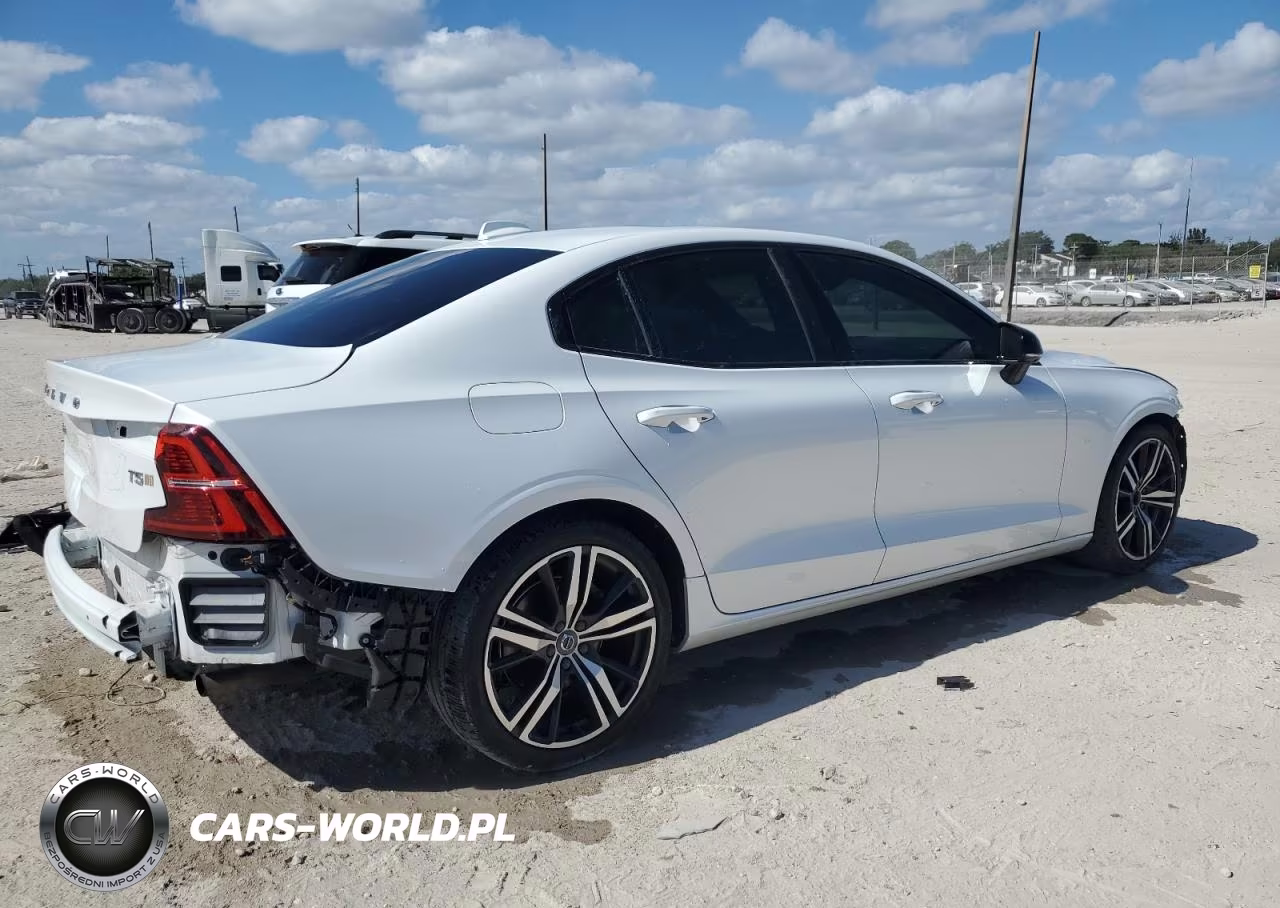 2020 Volvo S60 T5 R-Design VIN:7JR102FM5LG049170 - 3
