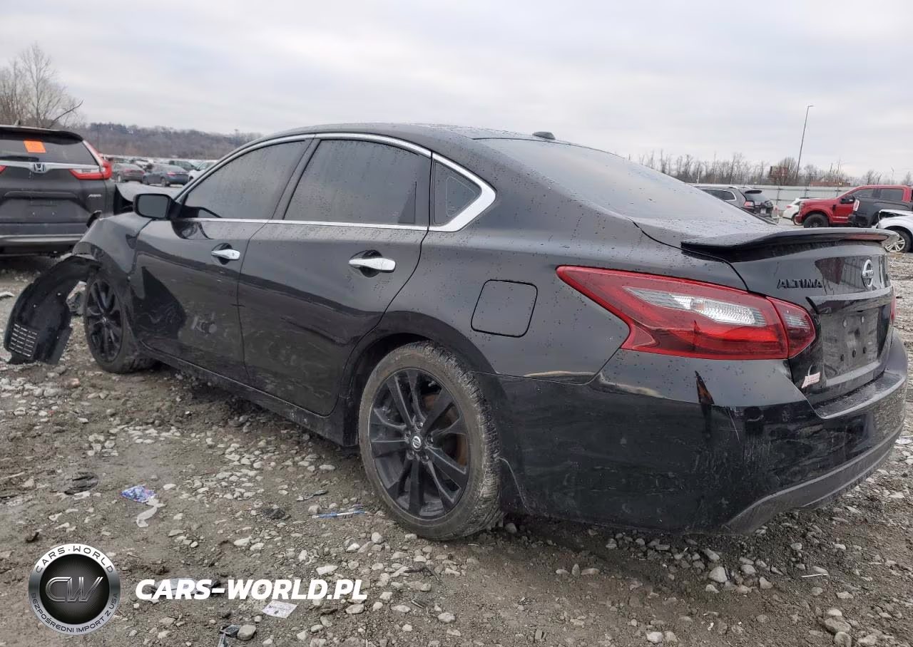 2018 Nissan Altima 2.5 VIN:1N4AL3AP2JC240083 - 2