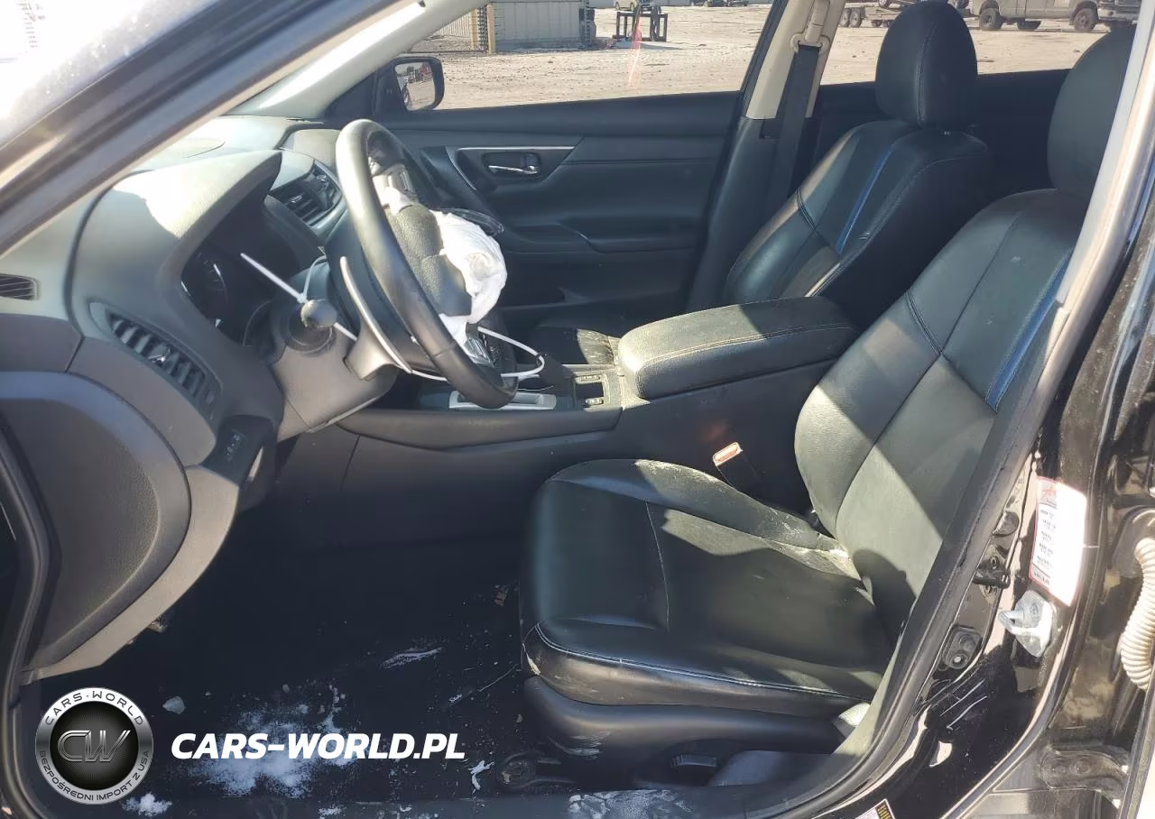 2018 Nissan Altima 2.5 VIN:1N4AL3AP2JC240083 - 7