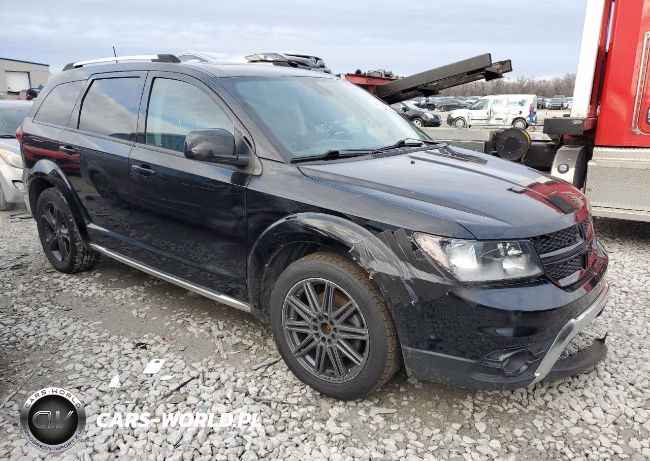 2020 Dodge Journey Crossroad VIN:3C4PDCGB7LT235854 - 4
