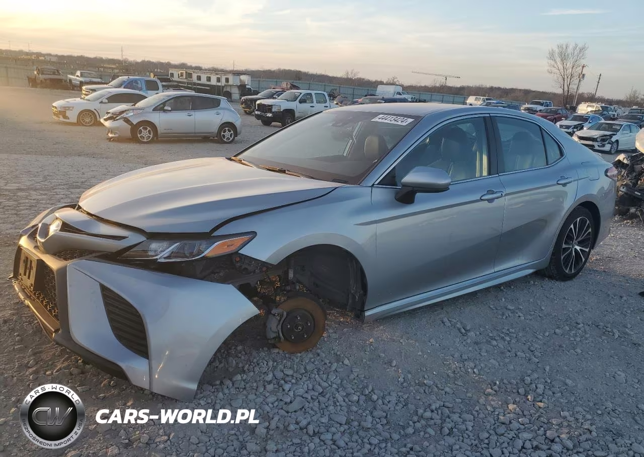 2020 Toyota Camry Se