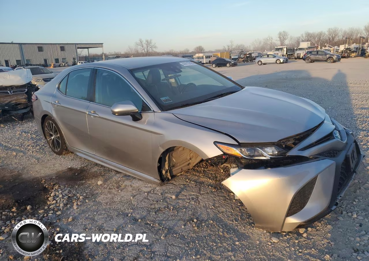 2020 Toyota Camry Se VIN:4T1G11AK3LU340074 - 4