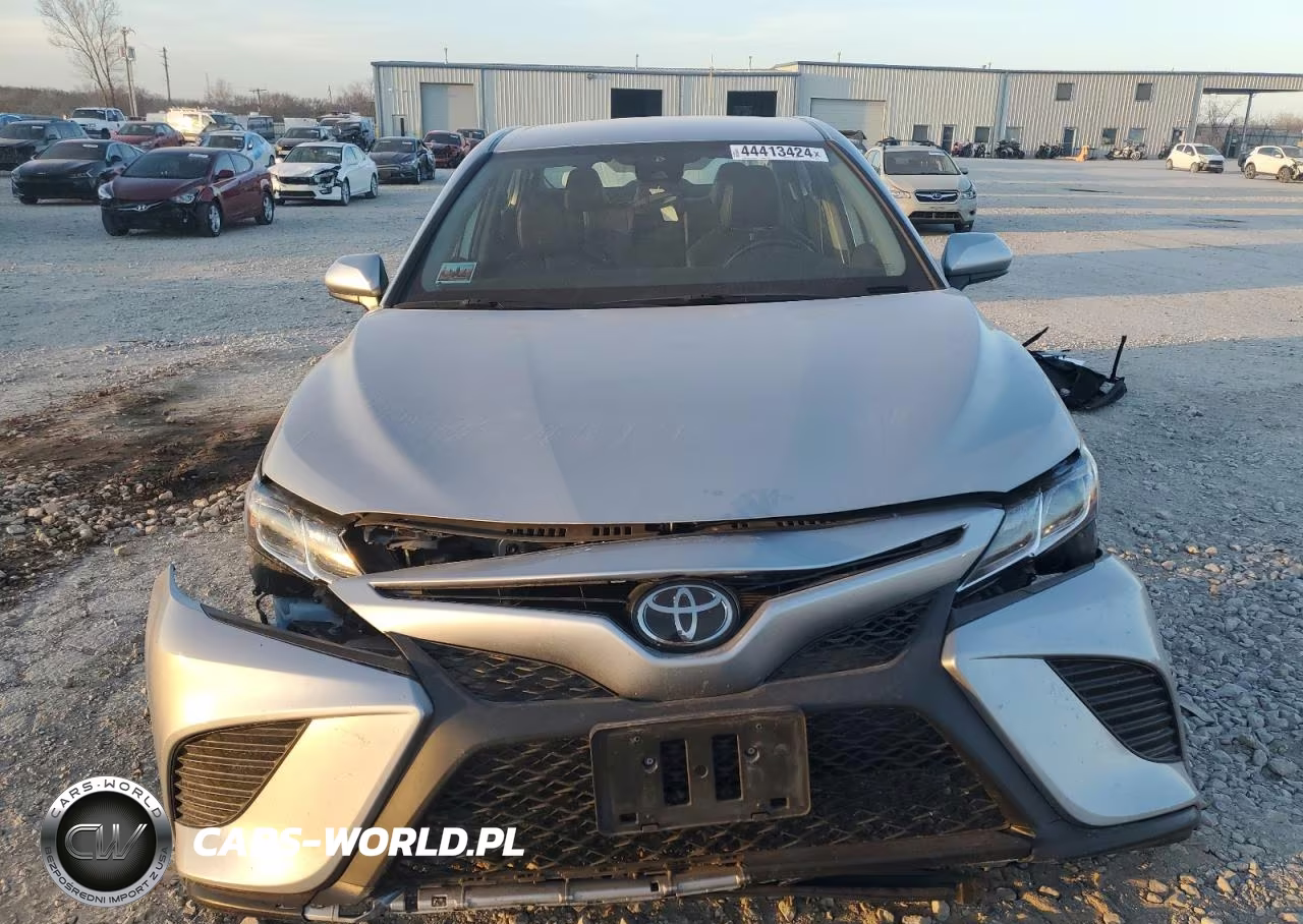 2020 Toyota Camry Se VIN:4T1G11AK3LU340074 - 5