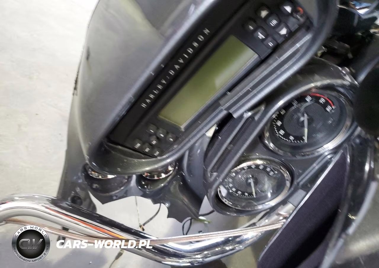 2011 Harley-Davidson Fltruse VIN:1HD1TA814BB950124 - 7