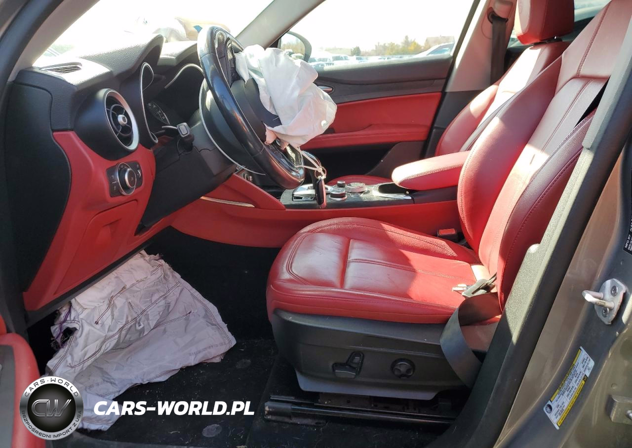 2021 Alfa Romeo Stelvio Sport VIN:ZASPAKAN4M7D18791 - 7