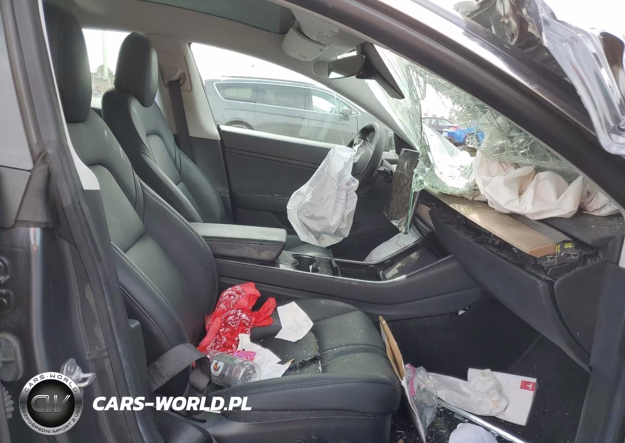 2020 Tesla Model 3 VIN:5YJ3E1EB8LF710879 - 7