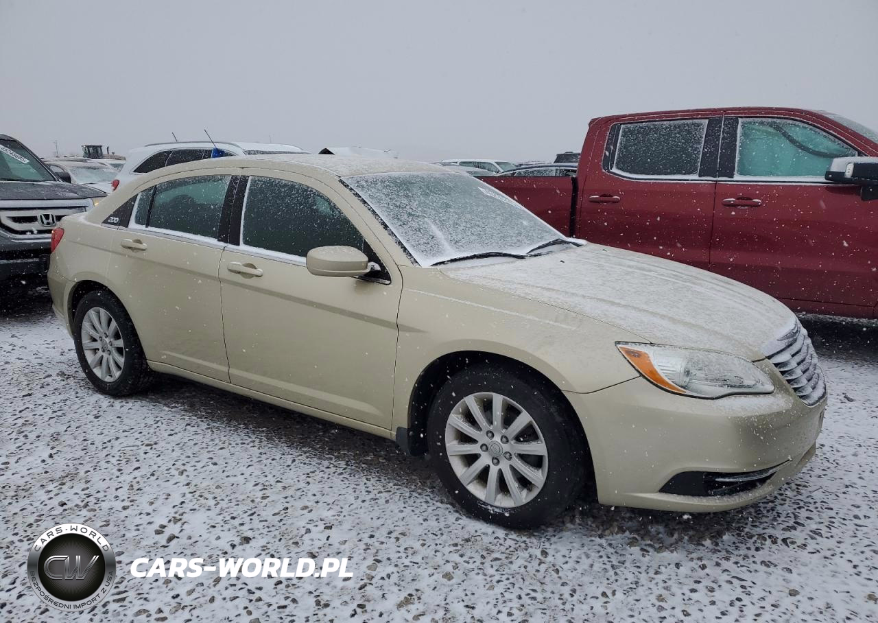 2011 Chrysler 200 Touring VIN:1C3BC1FB8BN519368 - 4