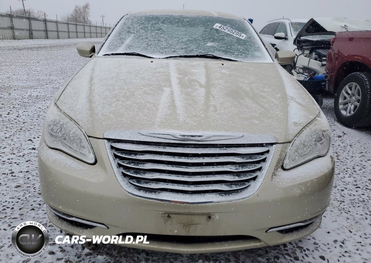 2011 Chrysler 200 Touring VIN:1C3BC1FB8BN519368 - 5