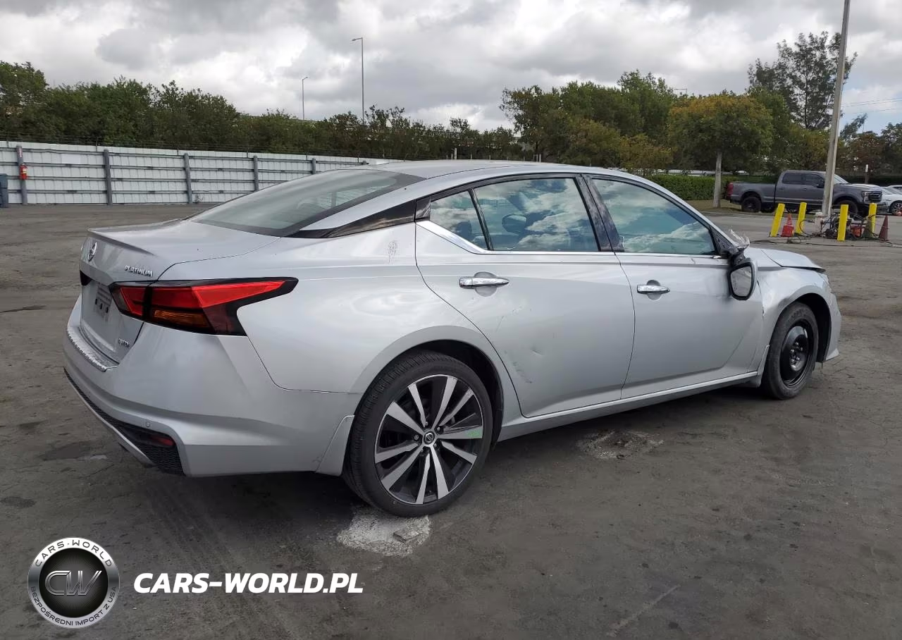 2022 Nissan Altima Platinum VIN:1N4BL4FW9NN314118 - 3