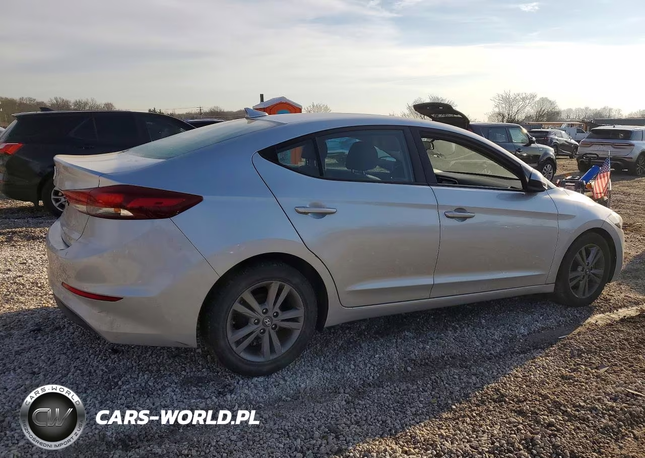 2017 Hyundai Elantra Sel VIN:5NPD84LF5HH168152 - 3
