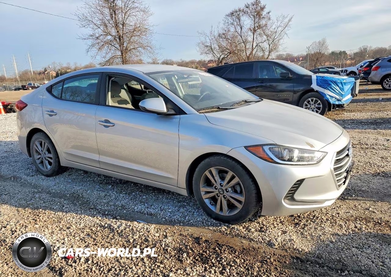 2017 Hyundai Elantra Sel VIN:5NPD84LF5HH168152 - 4