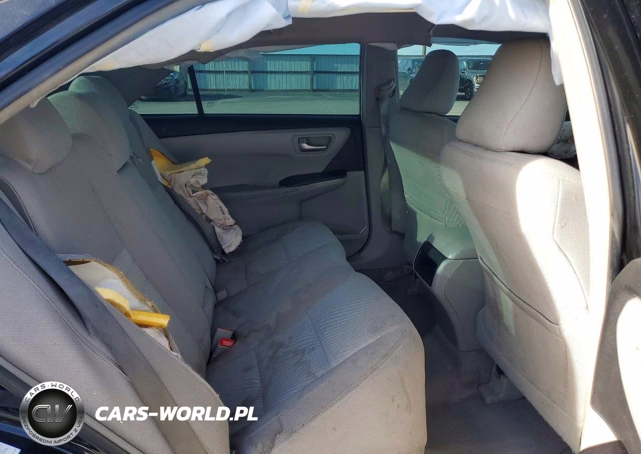 2017 Toyota Camry Le VIN:4T1BF1FK9HU281611 - 10