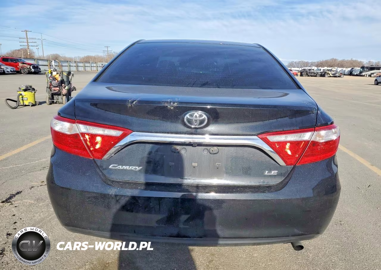2017 Toyota Camry Le VIN:4T1BF1FK9HU281611 - 6