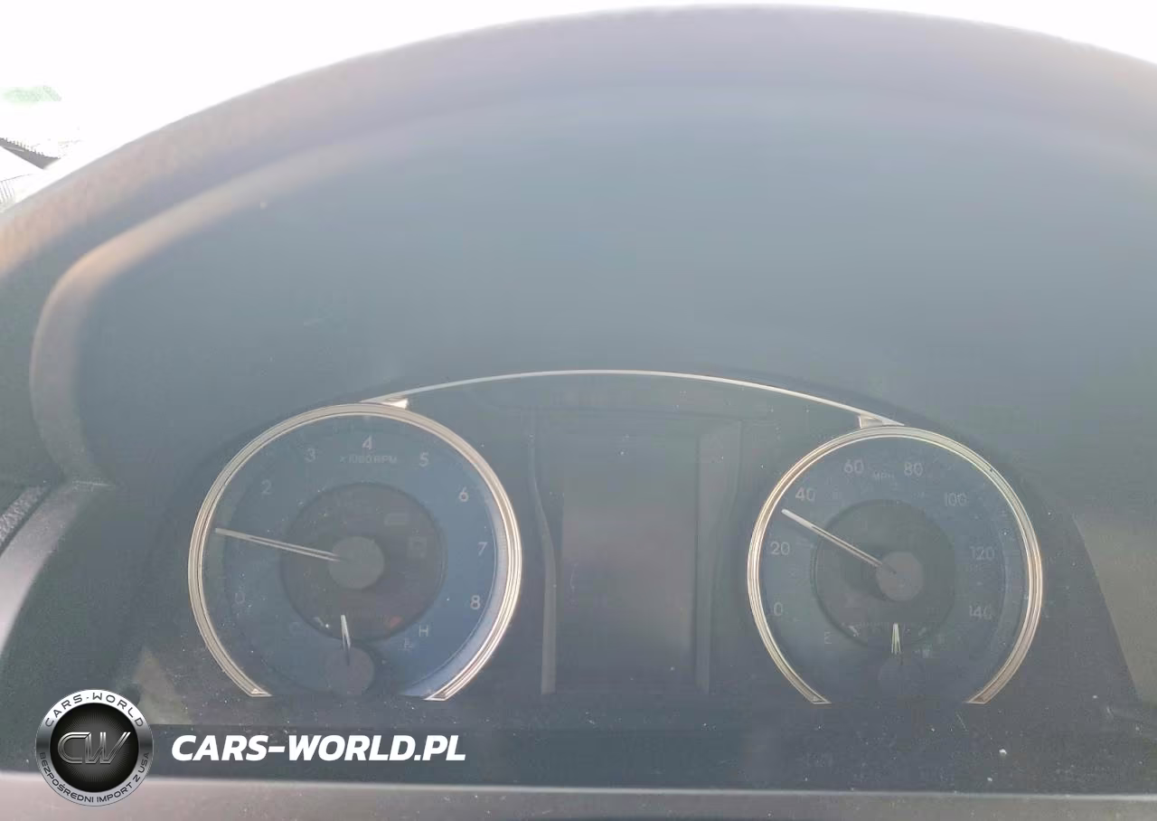2017 Toyota Camry Le VIN:4T1BF1FK9HU281611 - 9