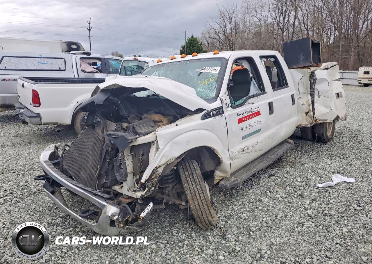 2012 Ford F350 Super Duty Utility - Service Truck VIN:1FD8W3G64CEC63401 - 4