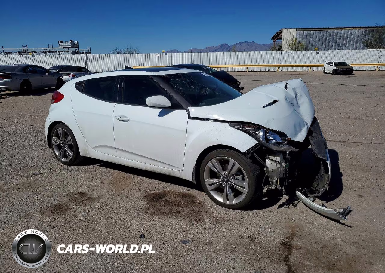 2013 Hyundai Veloster Base VIN:KMHTC6AD8DU176393 - 4