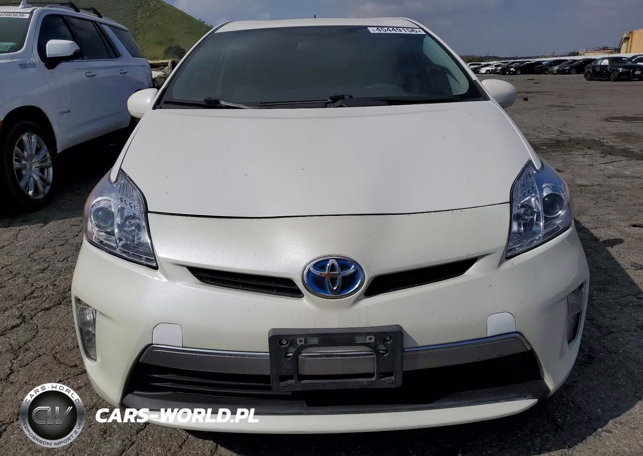 2014 Toyota Prius Plug-In Hybrid Base VIN:JTDKN3DP0E3057730 - 5