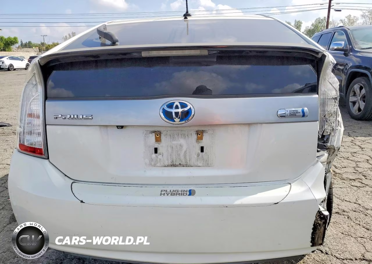 2014 Toyota Prius Plug-In Hybrid Base VIN:JTDKN3DP0E3057730 - 6