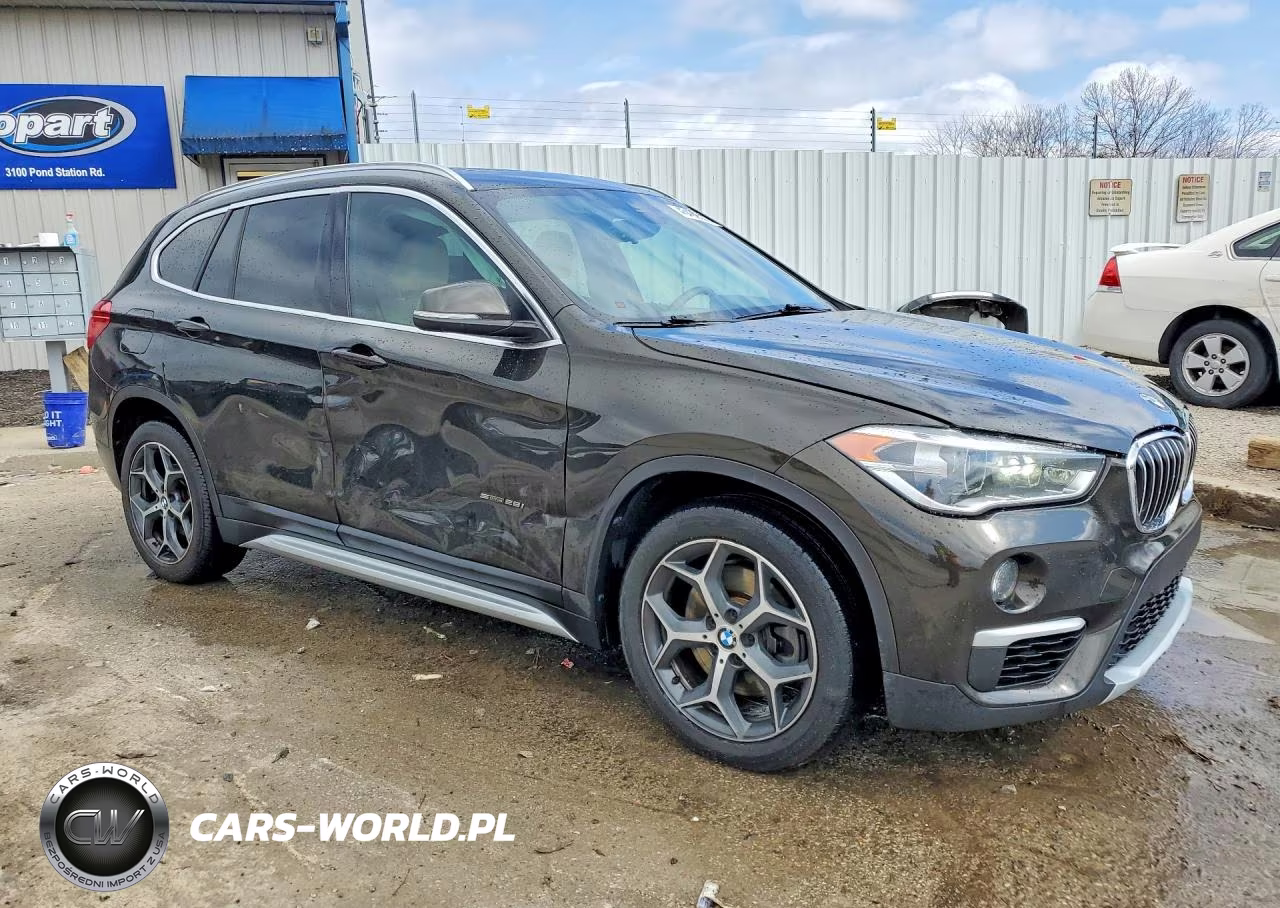 2018 BMW X1 Sdrive28I VIN:WBXHU7C30J5H43094 - 4
