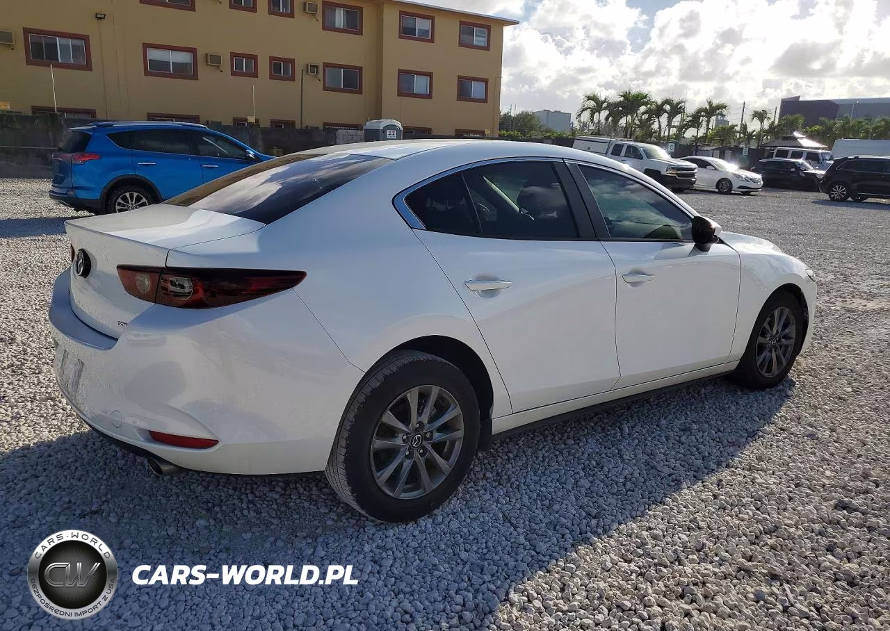 2024 Mazda 3 VIN:3MZBPAAM8RM431088 - 3